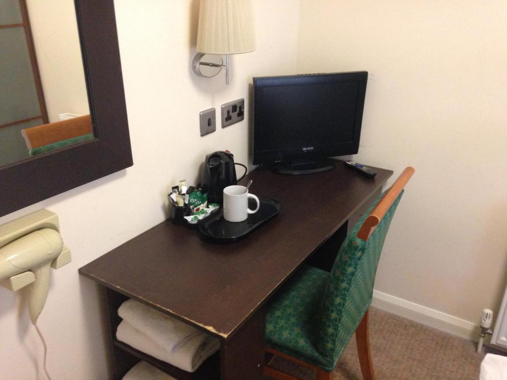 Abbey Hotel 2*